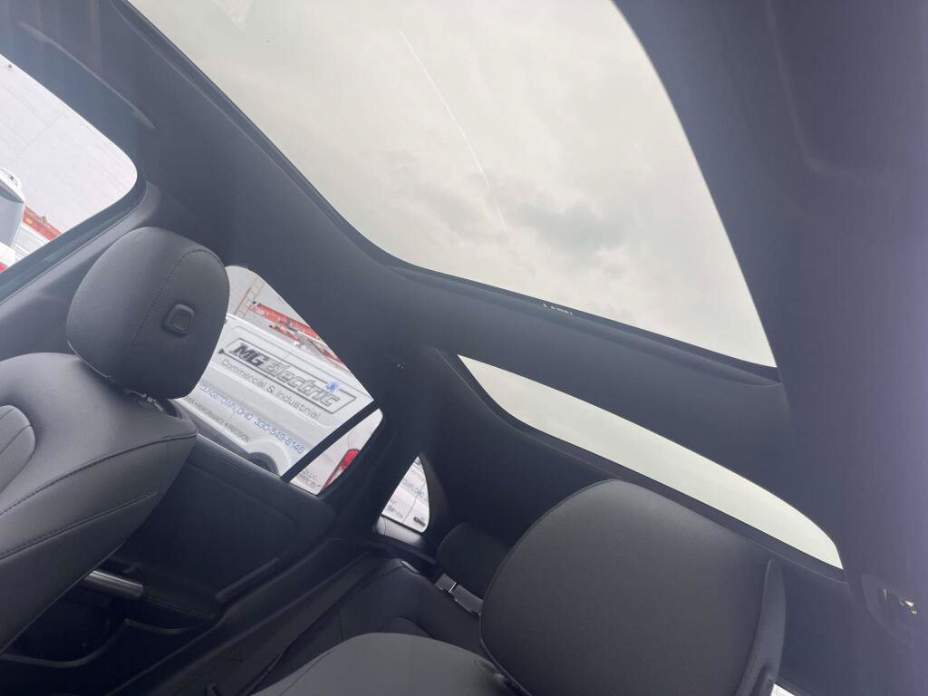 New 2026 Mercedes-Benz GLA 250 4MATIC image 5