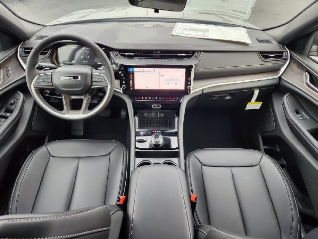 New 2027 Jeep Grand Cherokee L Limited AWD/4WD image 6