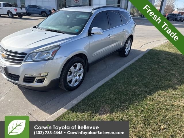Used 2017 Chevrolet Traverse LT w/ Style and Technology Package image 9