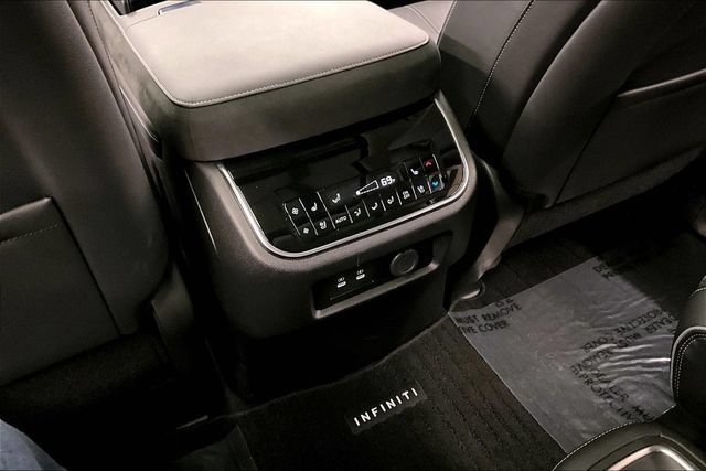 Used 2025 INFINITI QX80 Sensory AWD/4WD image 34