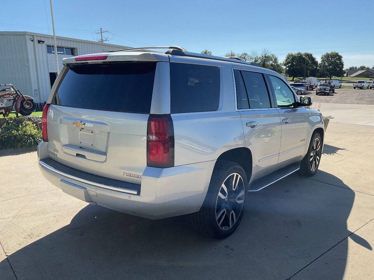 Used 2019 Chevrolet Tahoe Premier AWD/4WD image 9