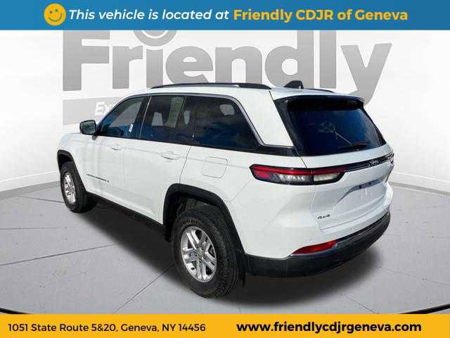 Used 2023 Jeep Grand Cherokee Laredo w/ Luxury Tech Group I image 7