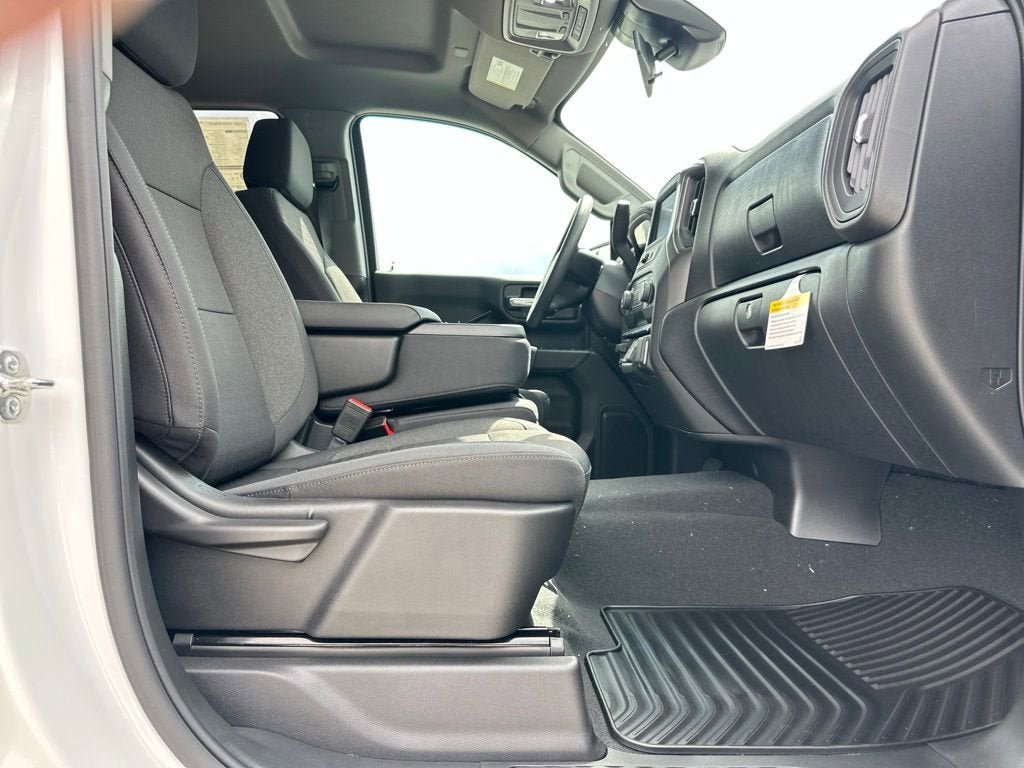 New 2026 Chevrolet Silverado 1500 Custom AWD/4WD image 24
