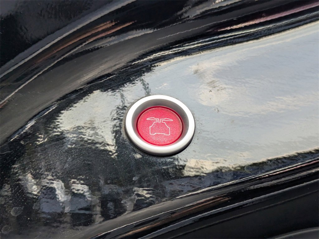 Used 2022 Tesla Model X Plaid image 23