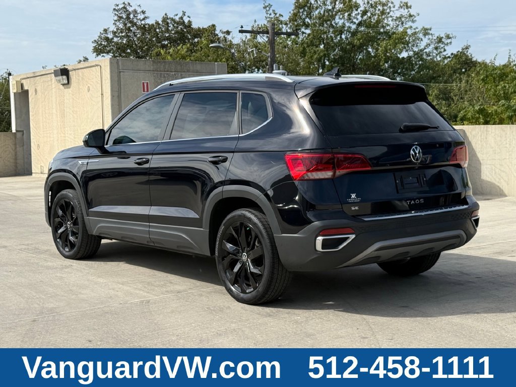 Used 2022 Volkswagen Taos SE w/ Driver Assistance Package FWD image 7