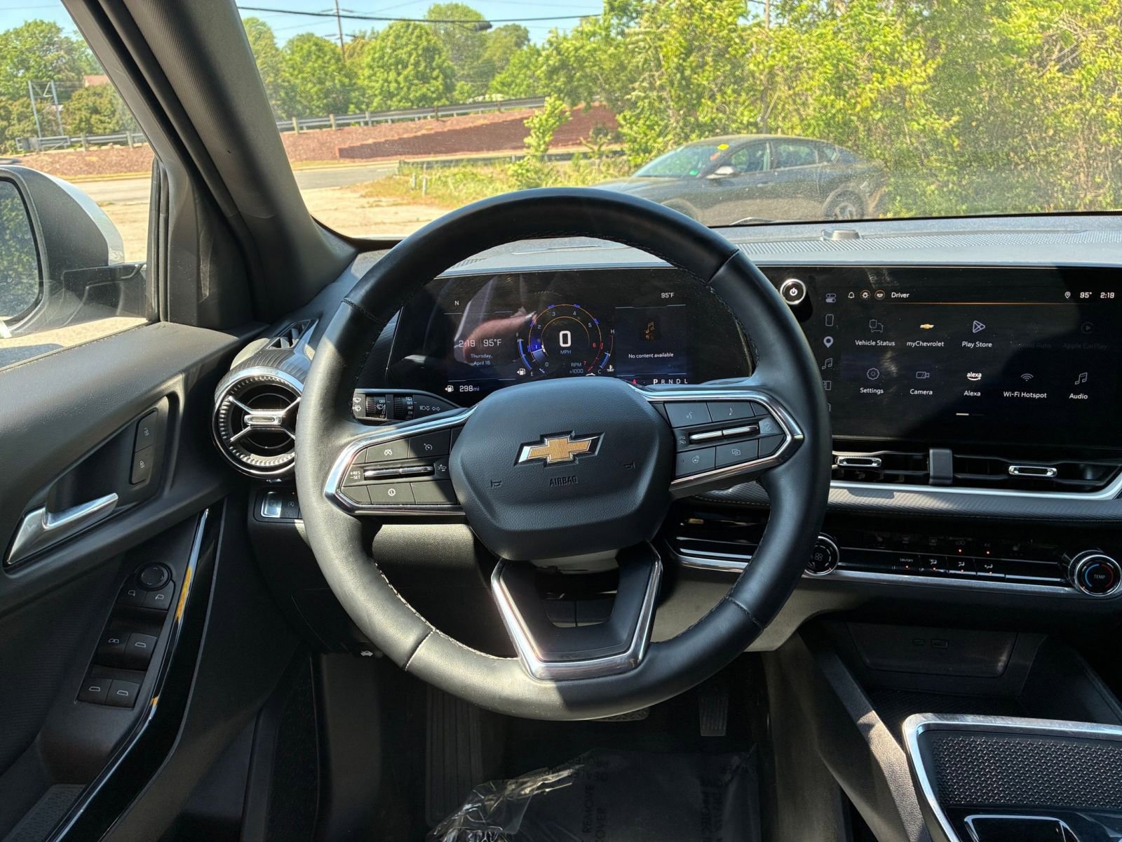 Used 2025 Chevrolet Equinox LT FWD image 32