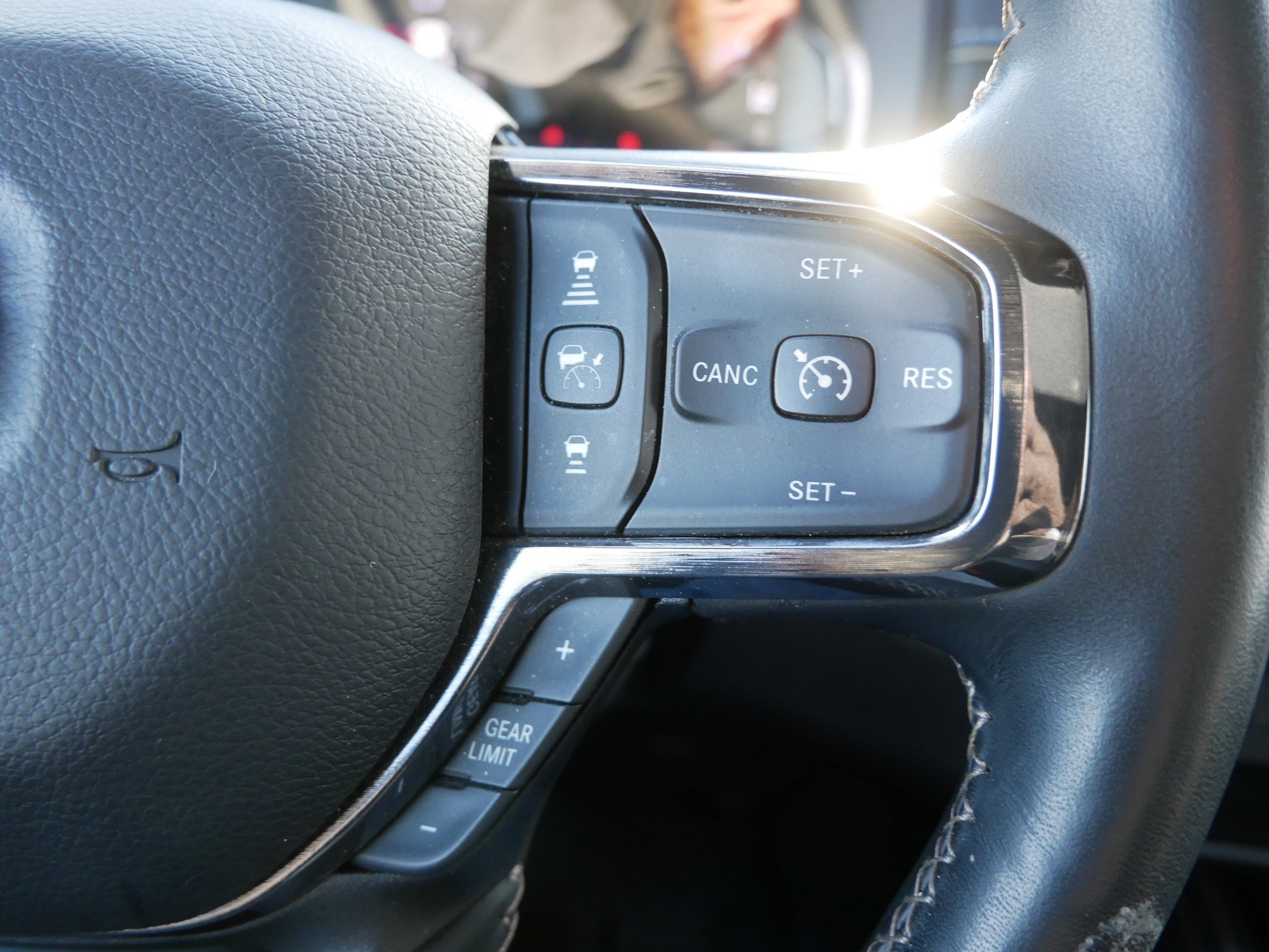 Certified 2024 RAM 2500 Limited image 23