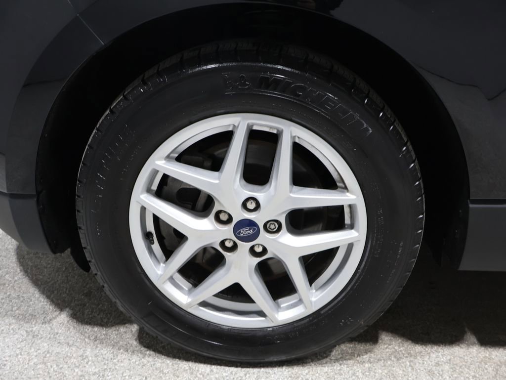 Used 2022 Ford Edge SEL w/ Convenience Package image 9