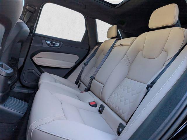 New 2026 Volvo XC60 T8 Plus w/ Protection Package Premier AWD/4WD image 17