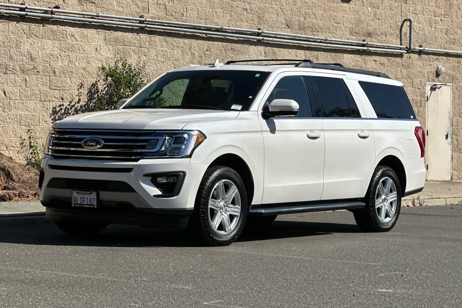 Used 2019 Ford Expedition Max XLT w/ Equipment Group 202A AWD/4WD image 7