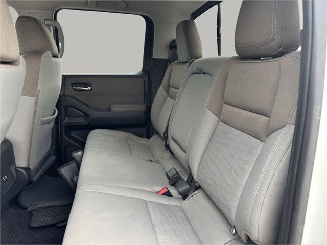 Used 2022 Nissan Frontier SV image 22