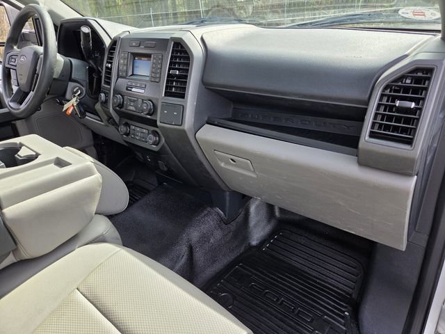 Used 2022 Ford F250 XL w/ Power Equipment Group image 10