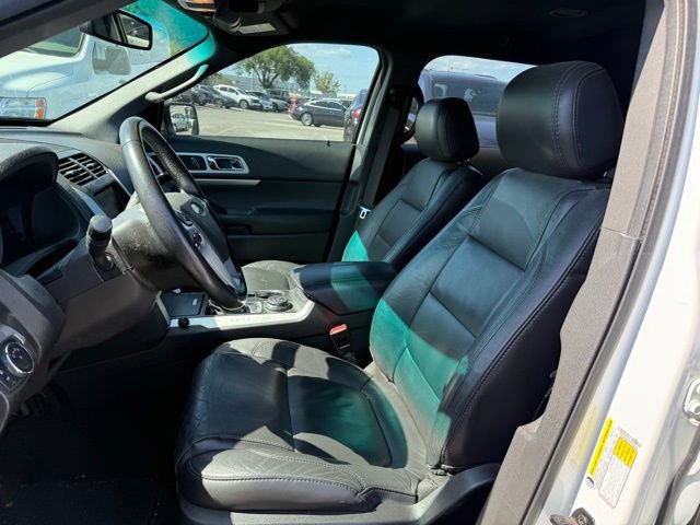Used 2015 Ford Explorer XLT w/ Equipment Group 202B image 26