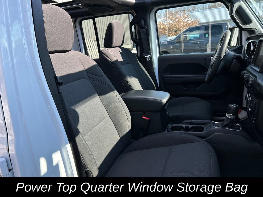 Used 2023 Jeep Wrangler Unlimited w/ Sun & Screen Package image 33