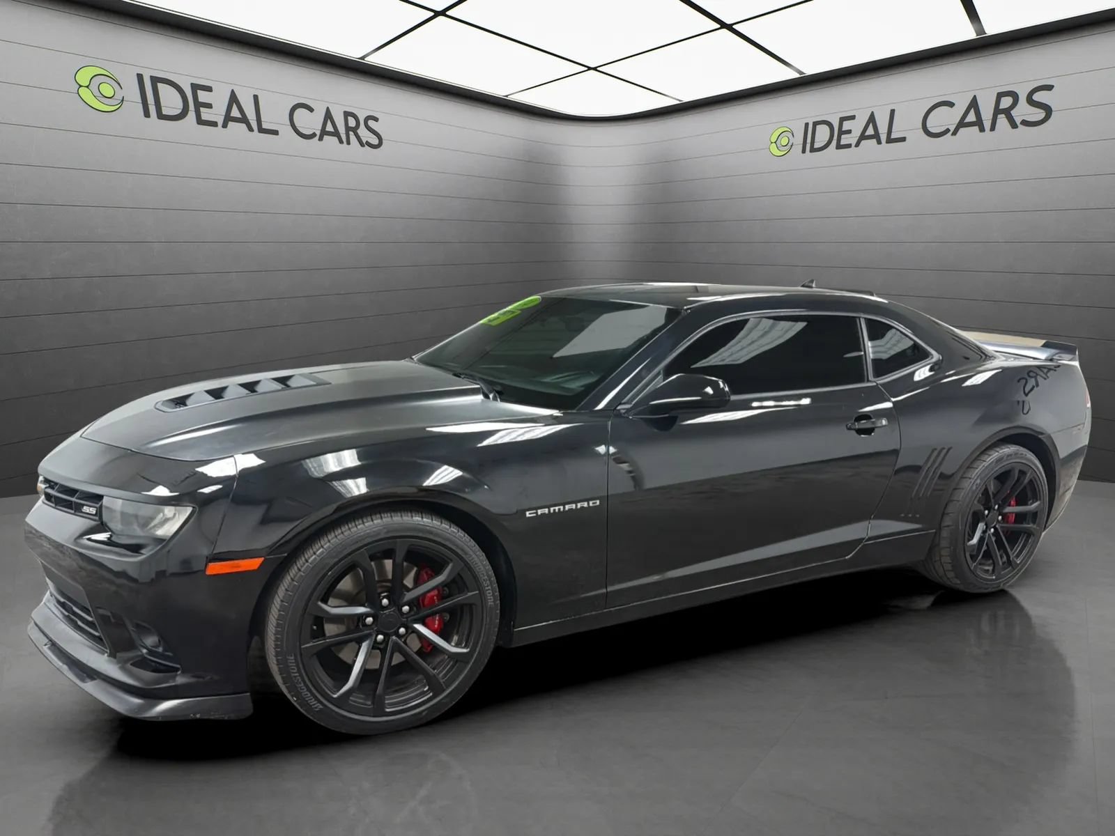 Used 2014 Chevrolet Camaro SS w/ SS Performance Package RWD image 1