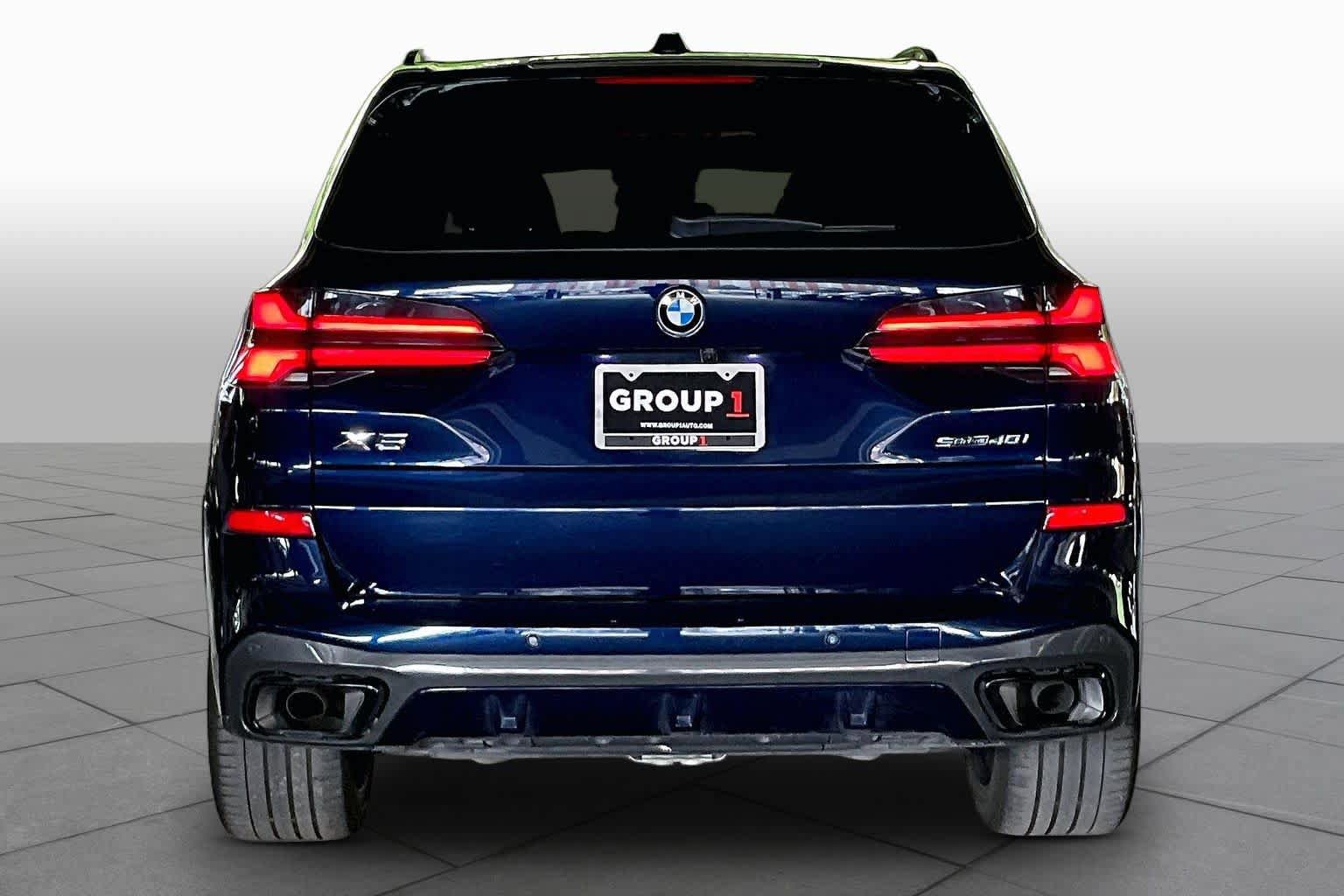 Used 2024 BMW X5 sDrive40i w/ Executive Package RWD image 4