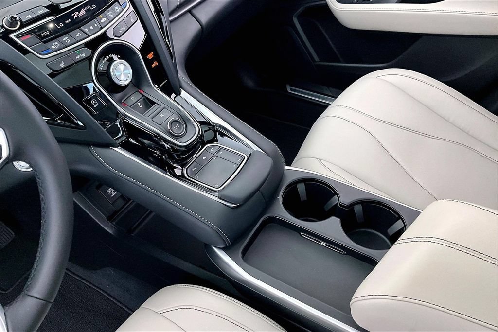 Certified 2025 Acura RDX SH-AWD image 17