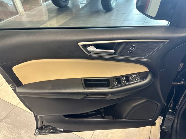 Used 2017 Ford Edge SEL w/ Equipment Group 201A FWD image 20
