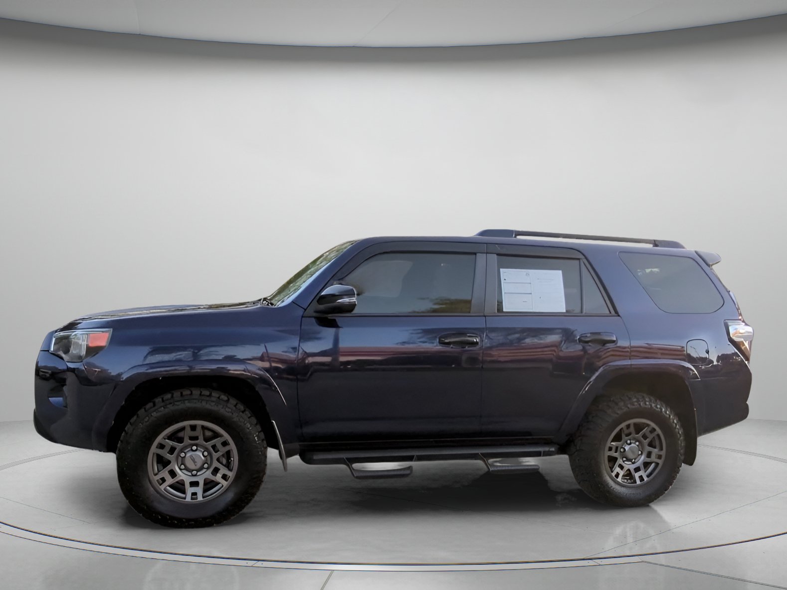 Used 2020 Toyota 4Runner Venture w/ Moonroof Package AWD/4WD image 12