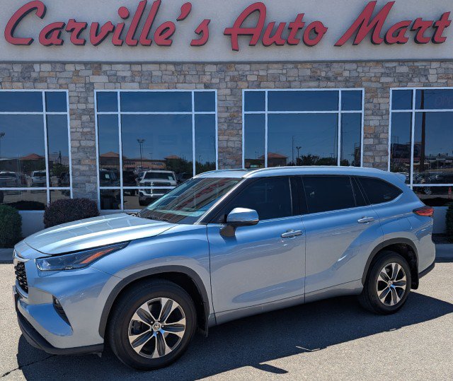 Used 2022 Toyota Highlander XLE