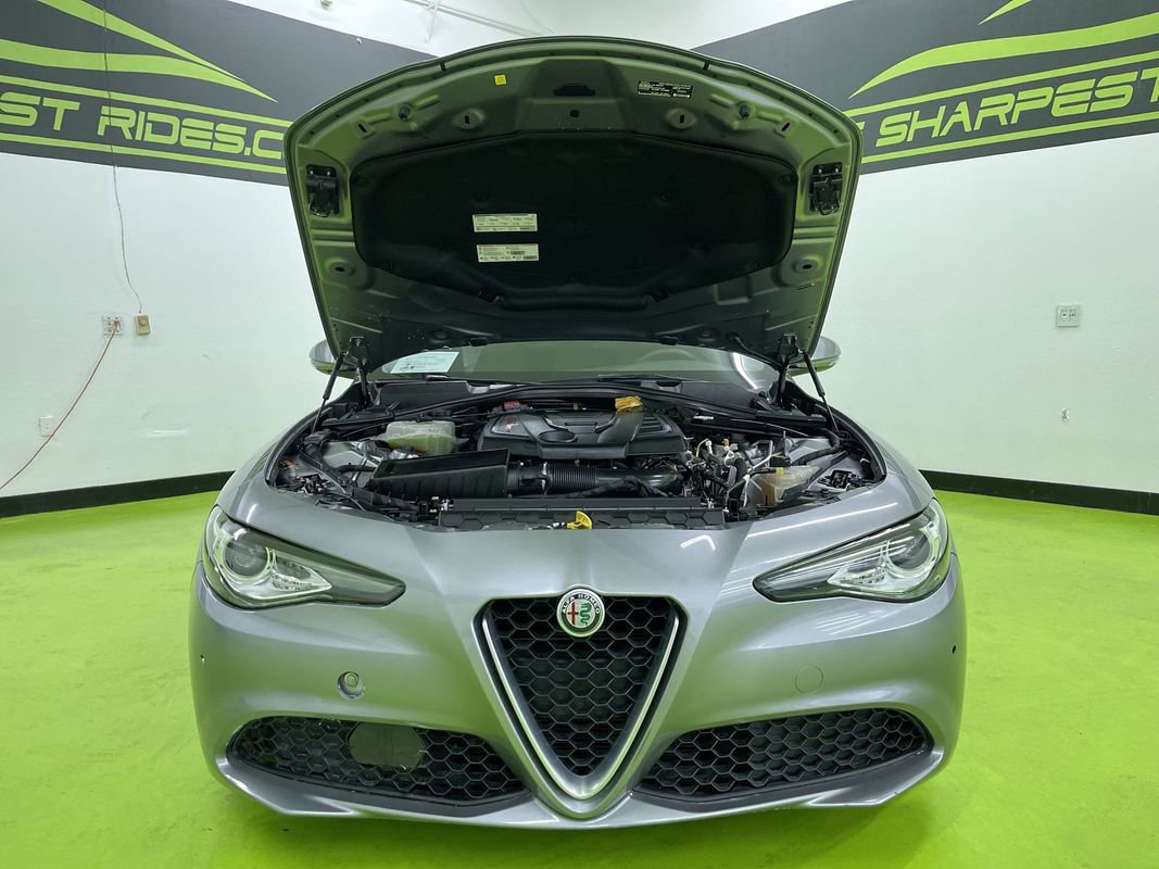 Used 2019 Alfa Romeo Giulia image 4