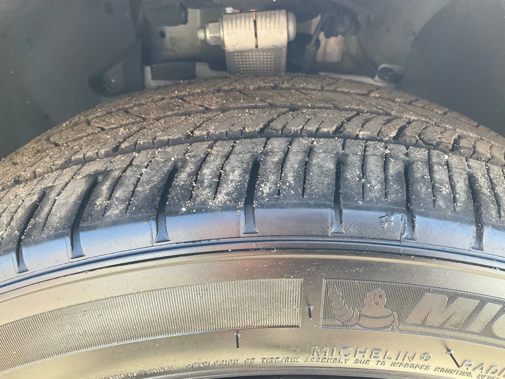 Used 2023 Tesla Model 3 Standard Range image 80