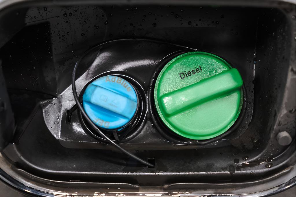 Used 2025 GMC Sierra 2500 AT4 w/ AT4 Premium Plus Package image 44