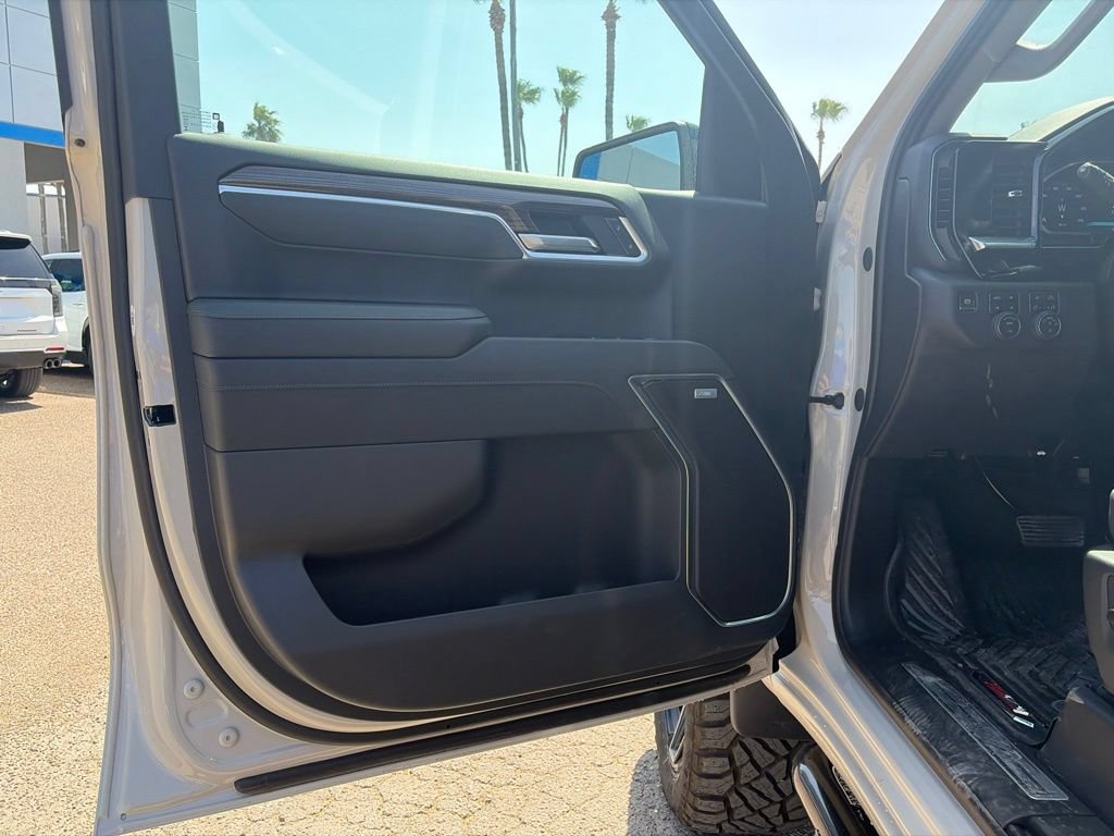 New 2026 Chevrolet Silverado 1500 RST w/ RST All Star Premium Package AWD/4WD image 13