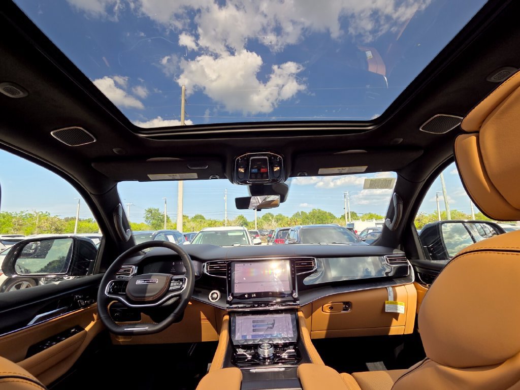 New 2026 Jeep Grand Wagoneer Summit AWD/4WD image 12