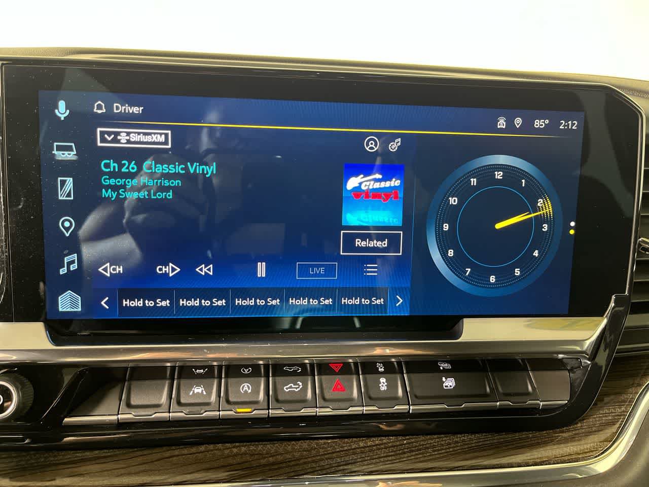 Used 2024 Chevrolet Silverado 1500 LT AWD/4WD image 18