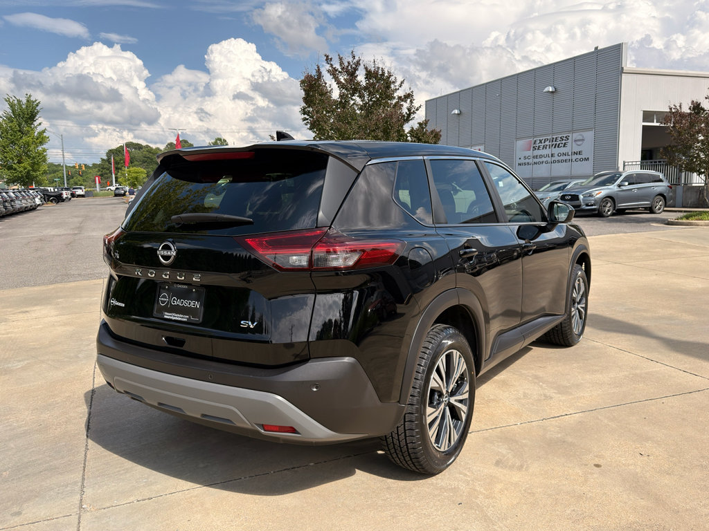 Certified 2023 Nissan Rogue SV FWD image 3