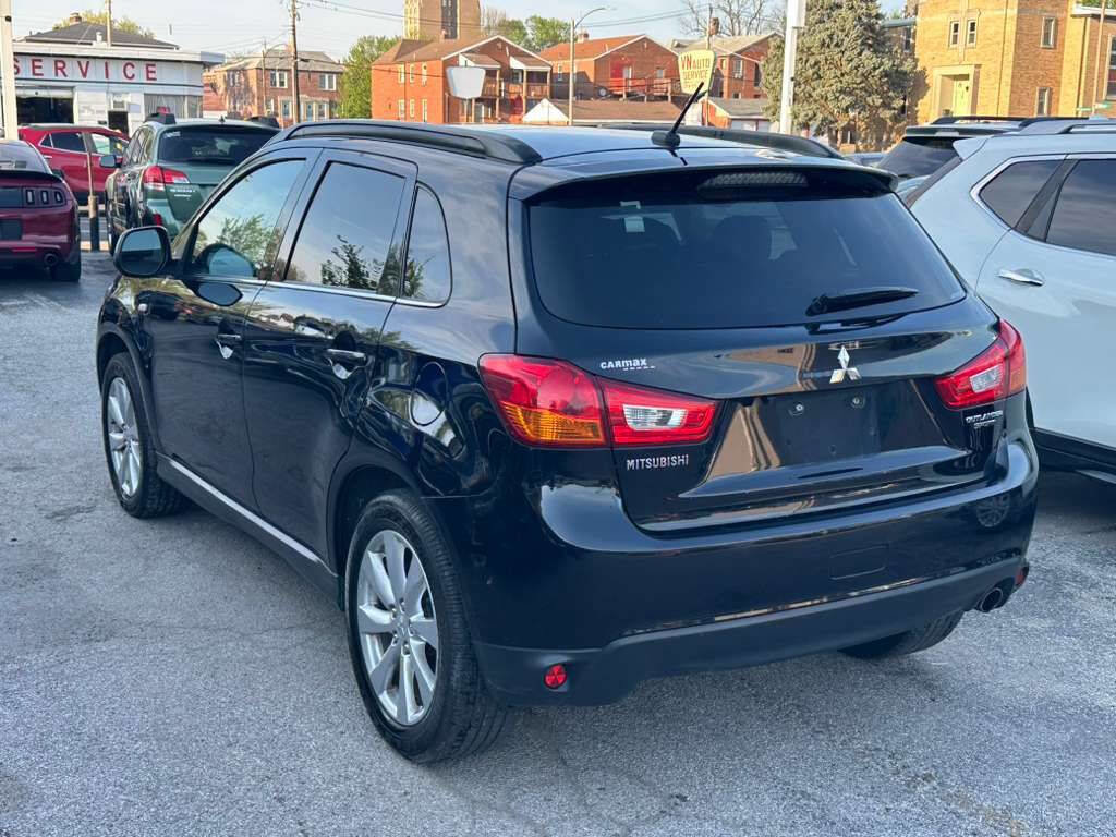 Used 2015 Mitsubishi Outlander Sport SE AWD/4WD image 7