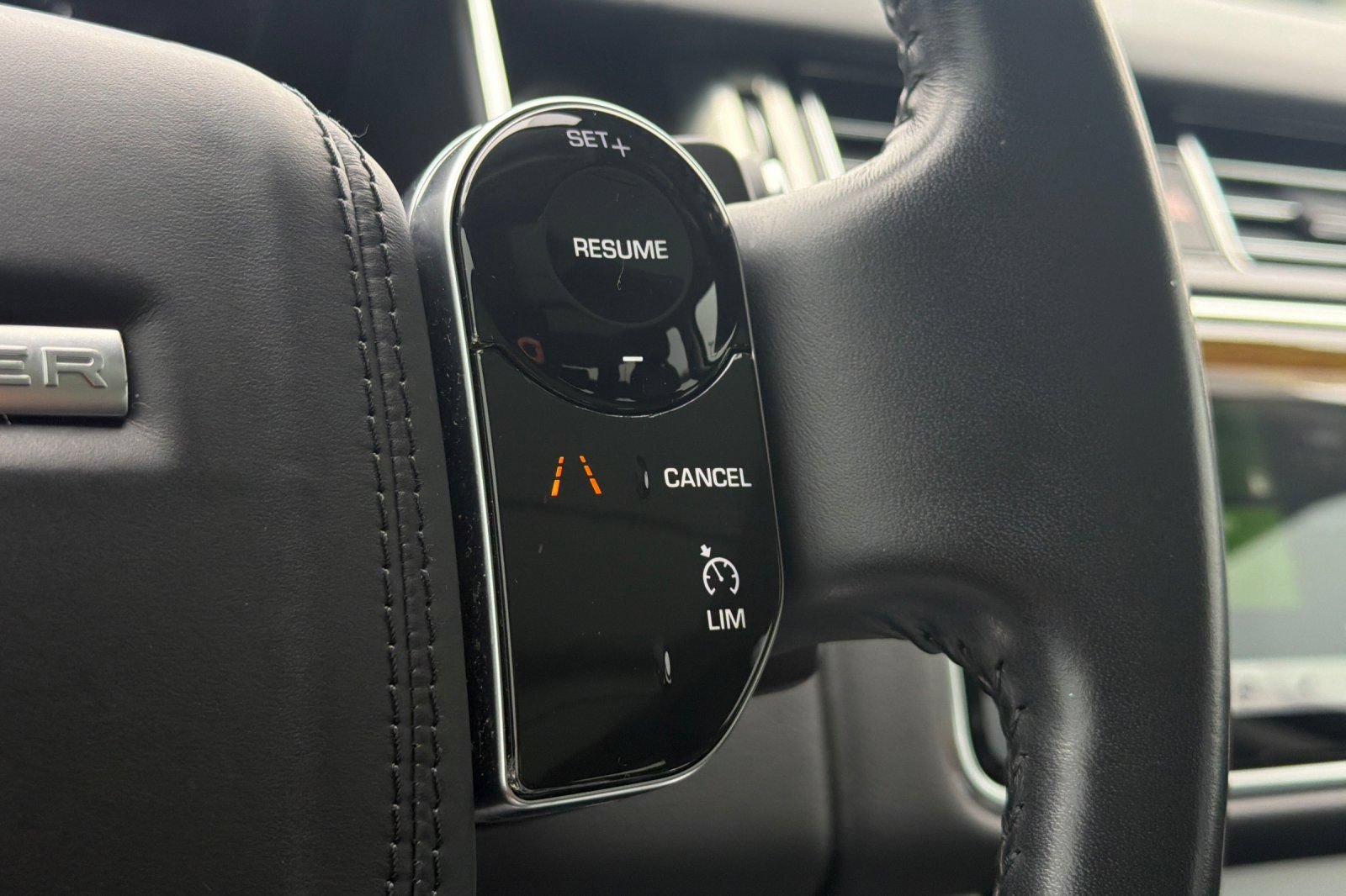 Used 2020 Land Rover Range Rover AWD/4WD image 31