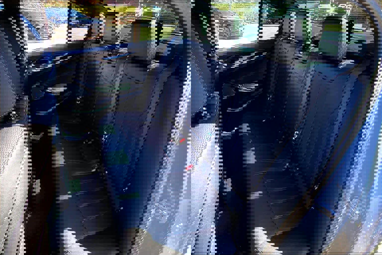 Used 2023 BMW 530i w/ Premium Package image 20