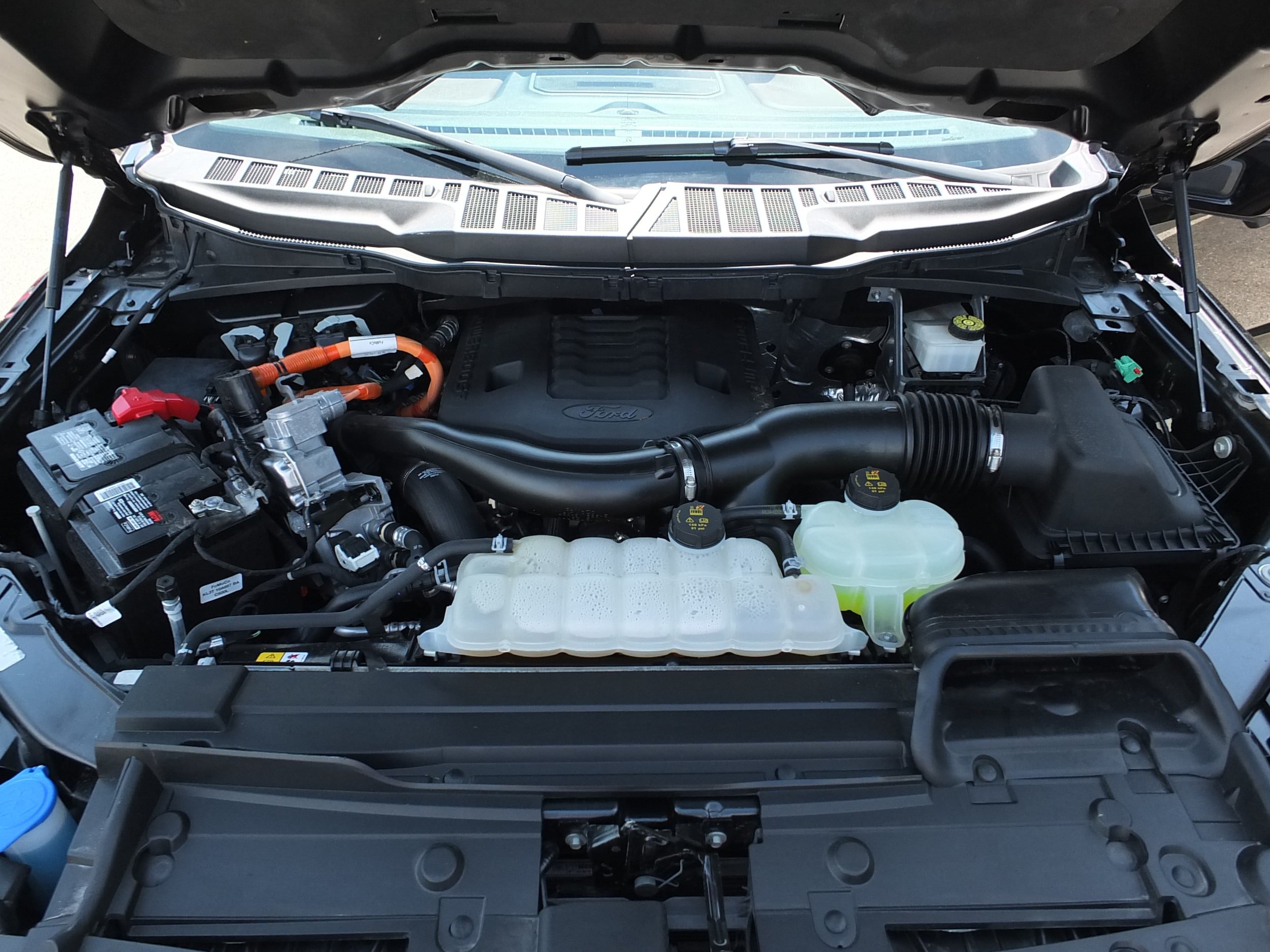 Used 2023 Ford F150 Lariat AWD/4WD image 11