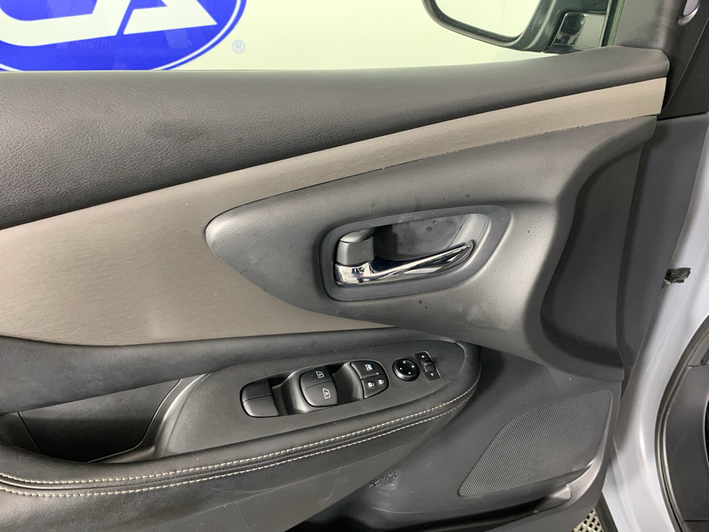 Used 2024 Nissan Murano SV w/ SV Midnight Edition Package image 15