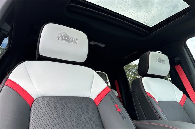 New 2025 GMC Canyon AT4 w/ AT4X AEV Edition image 18