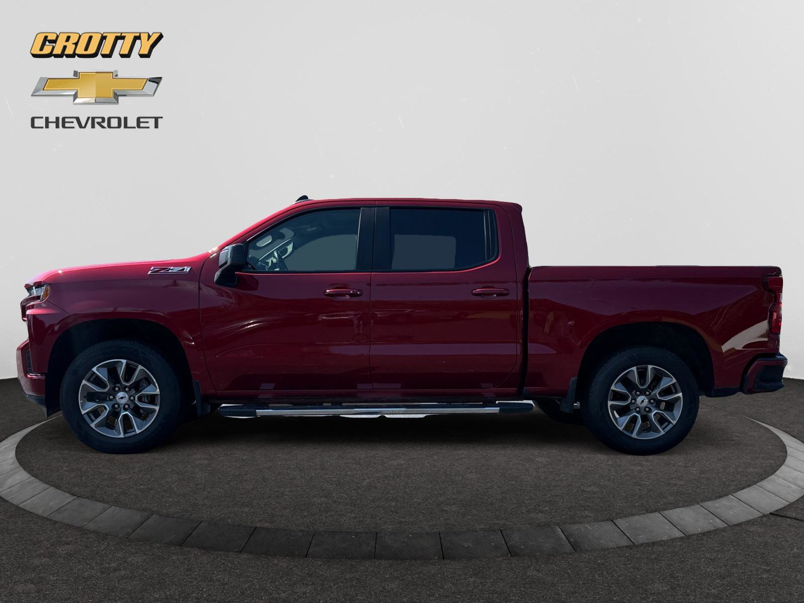 Used 2022 Chevrolet Silverado 1500 RST image 2
