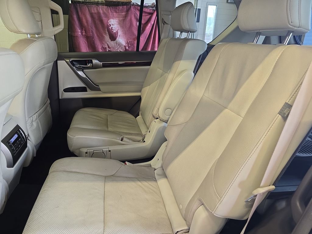Used 2017 Lexus GX 460 Premium image 15