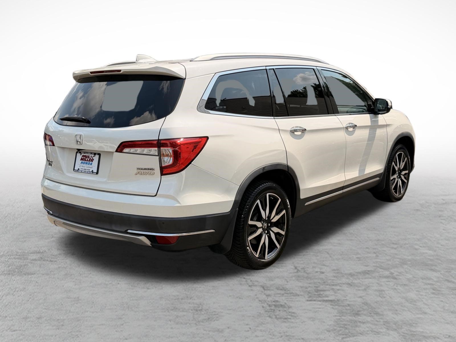 Certified 2019 Honda Pilot Touring image 6