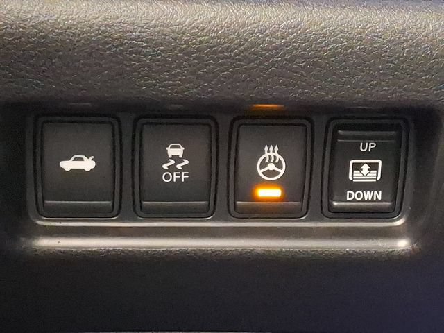 Used 2016 Nissan Maxima Platinum w/ Interior Lighting Package FWD image 27