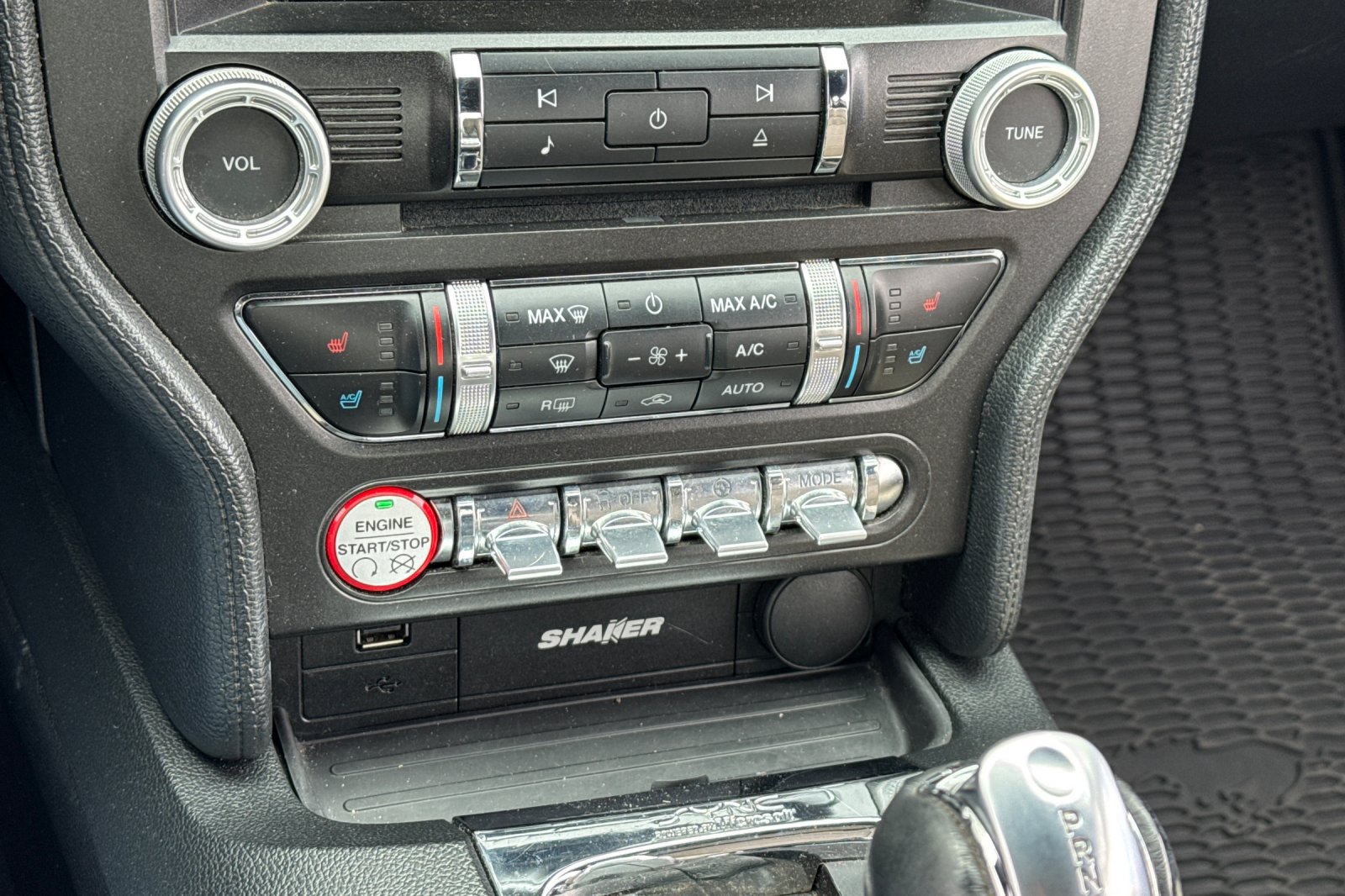 Used 2015 Ford Mustang Premium RWD image 30