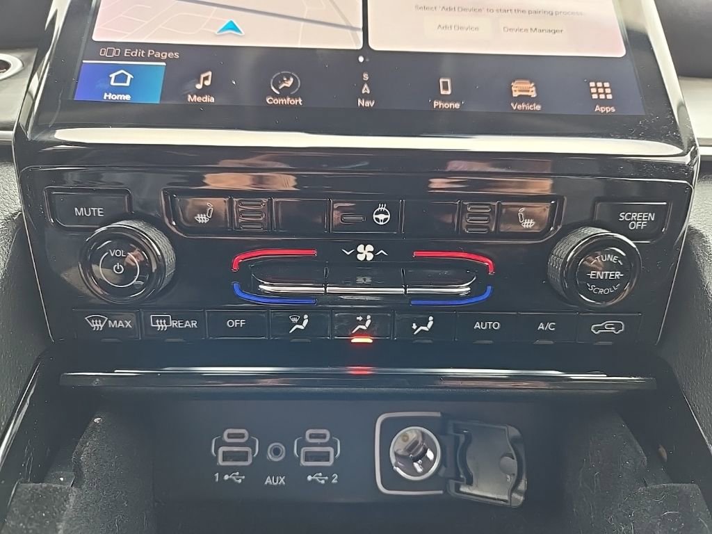 Used 2023 Jeep Grand Cherokee L Limited w/ Black Appearance Package image 24