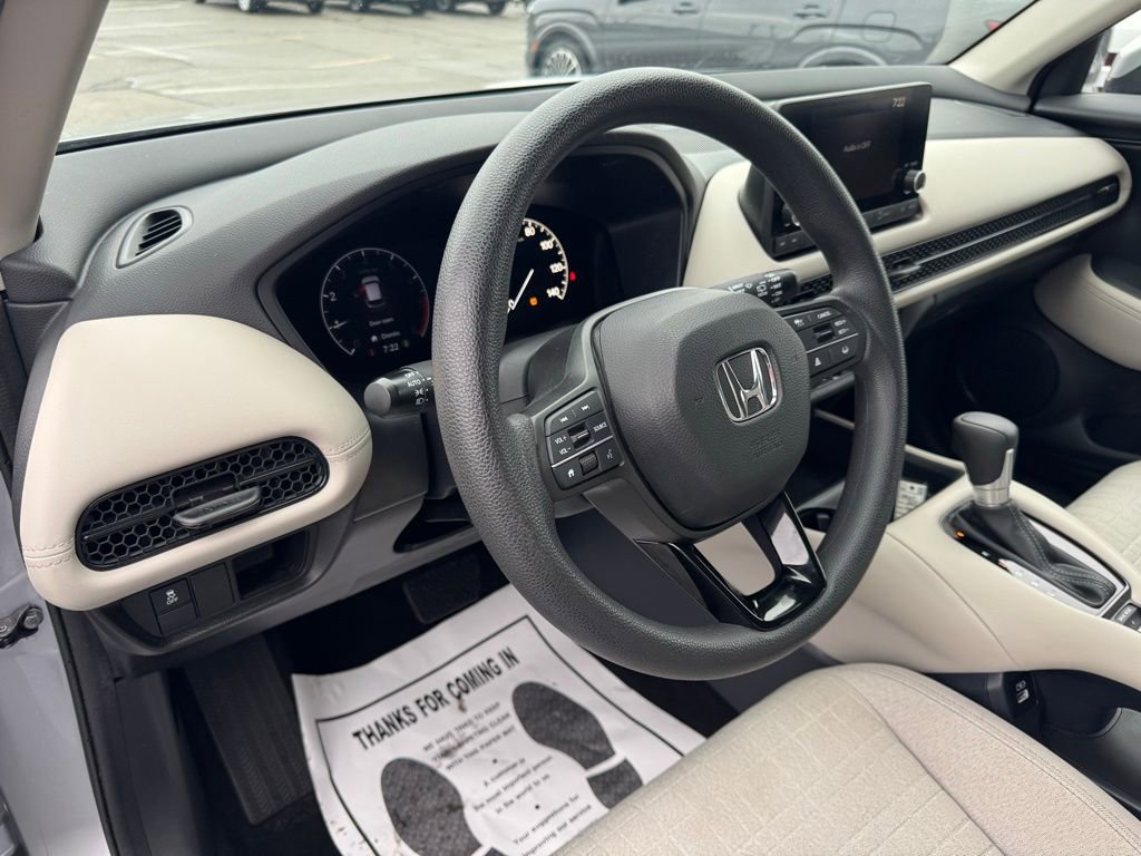 Used 2023 Honda HR-V LX image 18