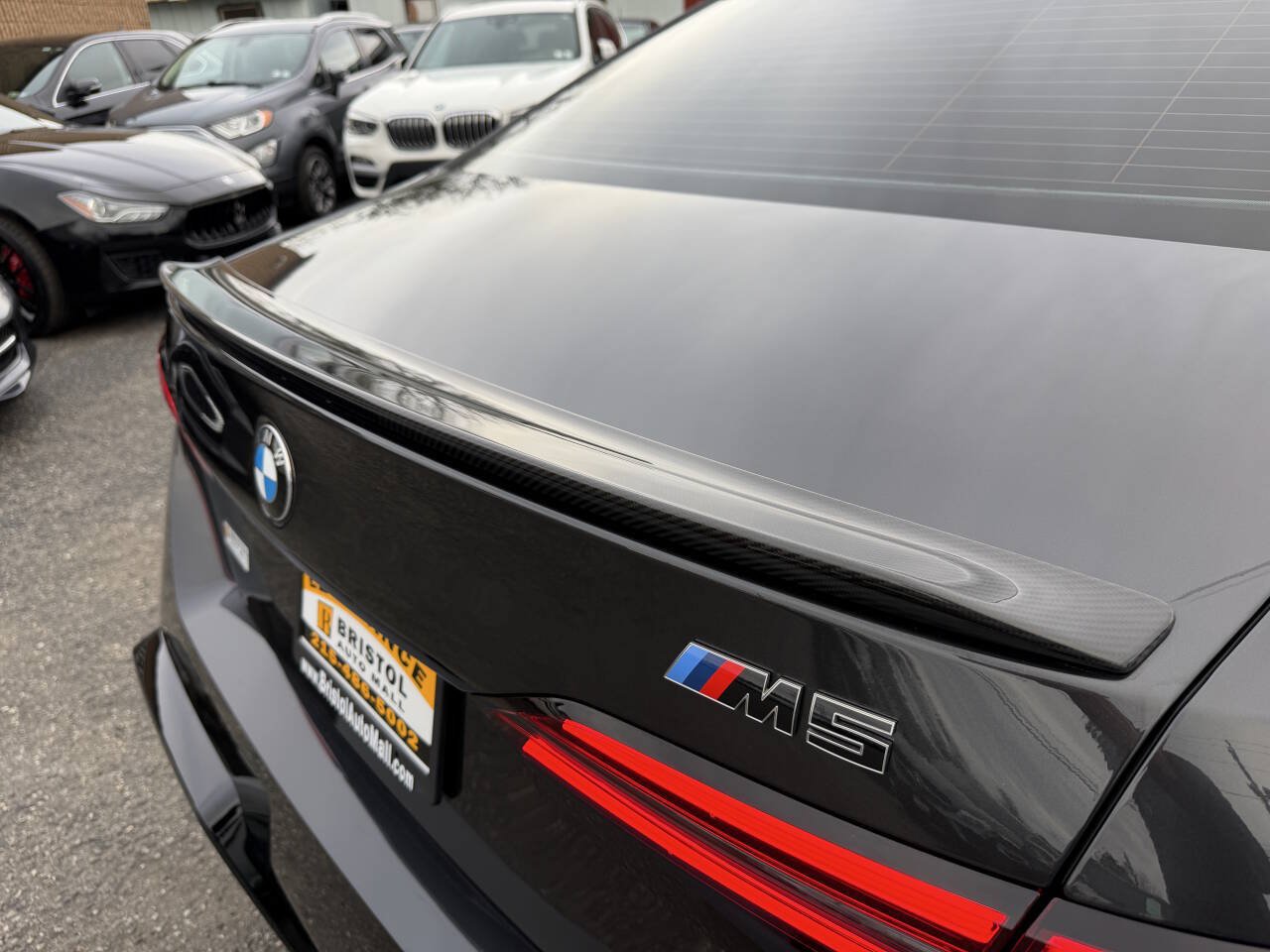 Used 2026 BMW M5 w/ Carbon Package AWD/4WD image 27