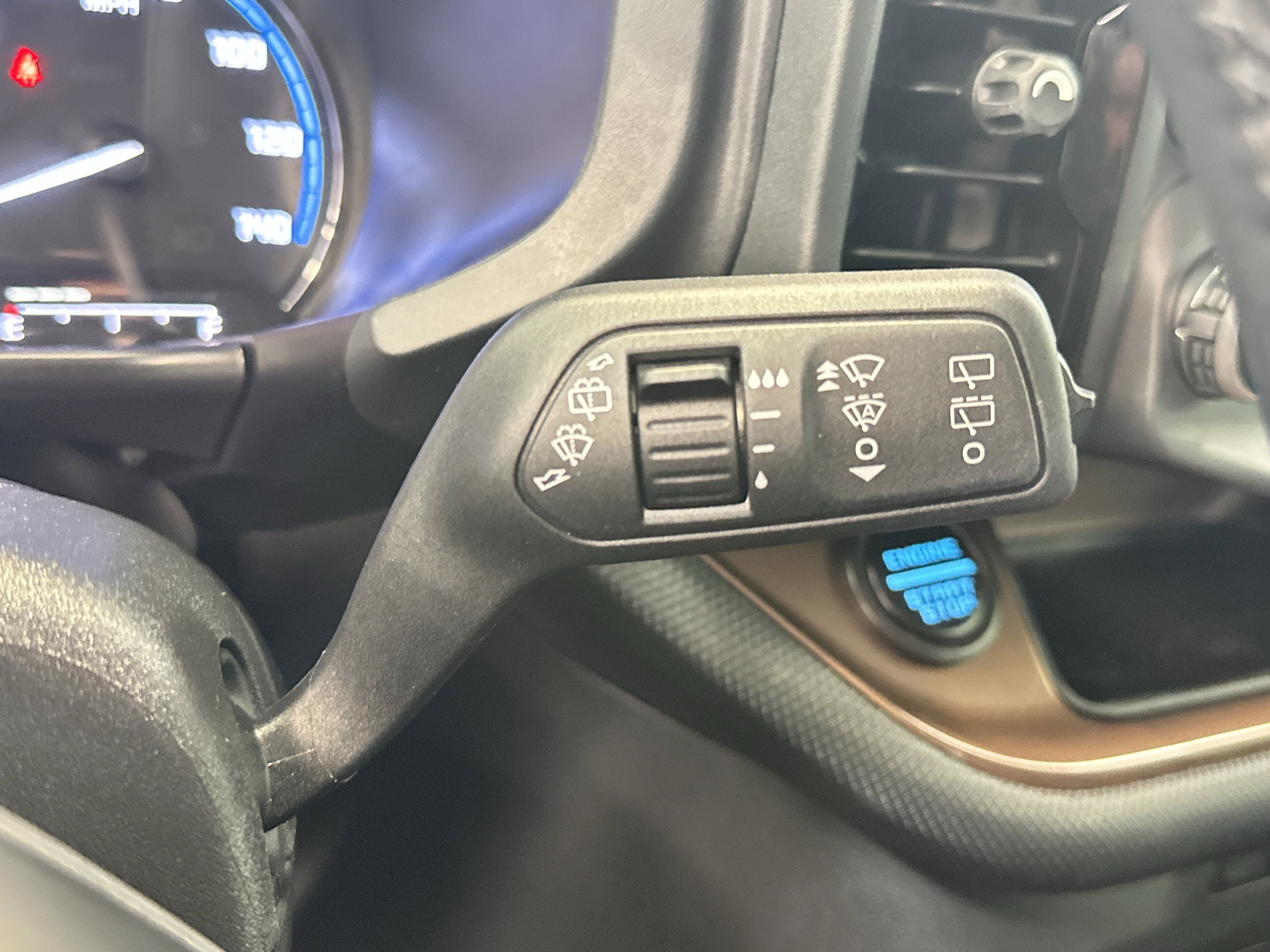 Used 2024 Ford Bronco Sport Outer Banks w/ Tech Package image 36