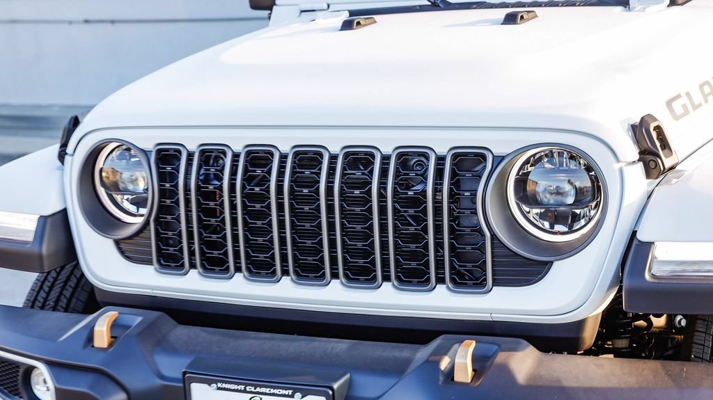 New 2026 Jeep Gladiator Sport AWD/4WD image 6