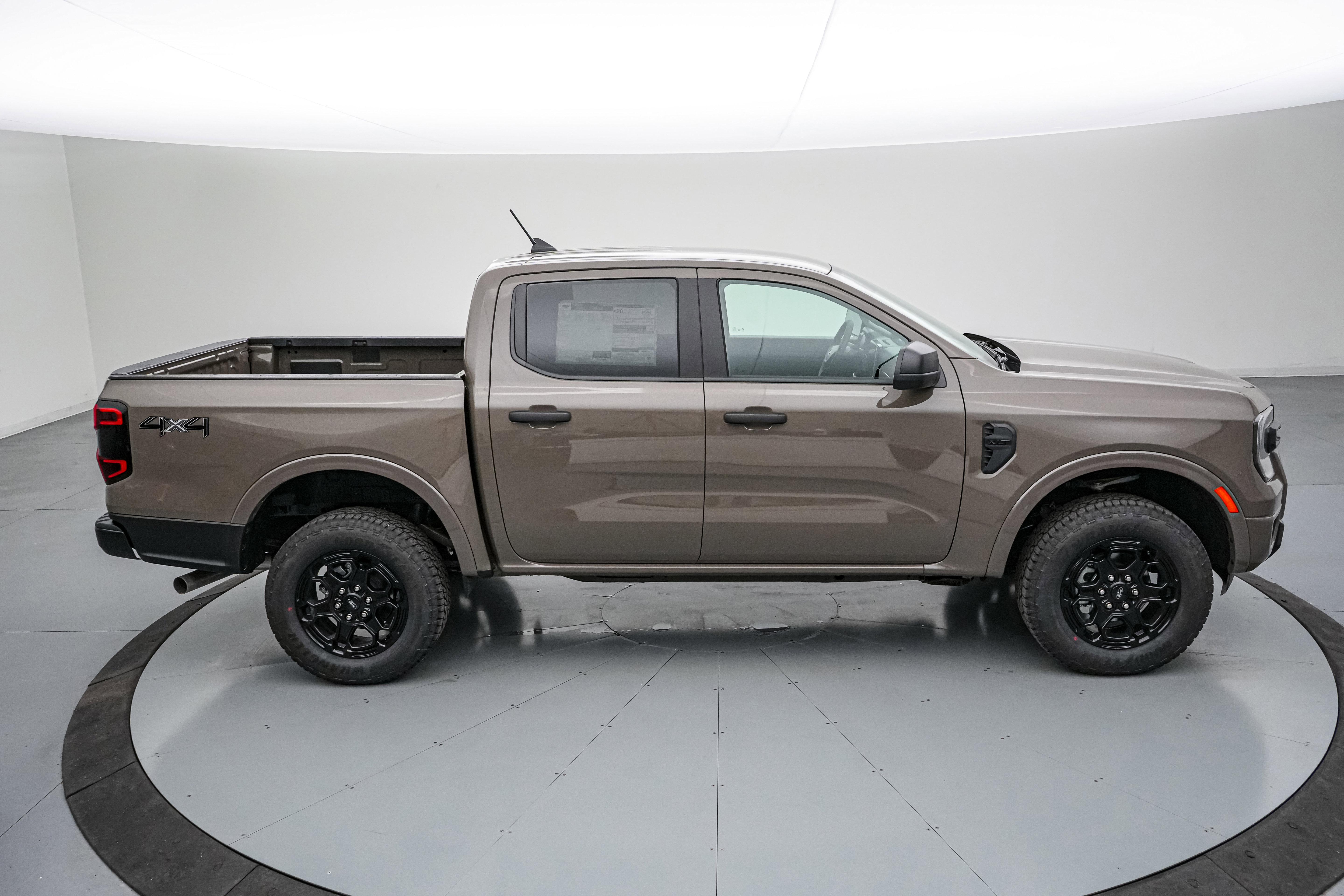New 2026 Ford Ranger XLT image 3