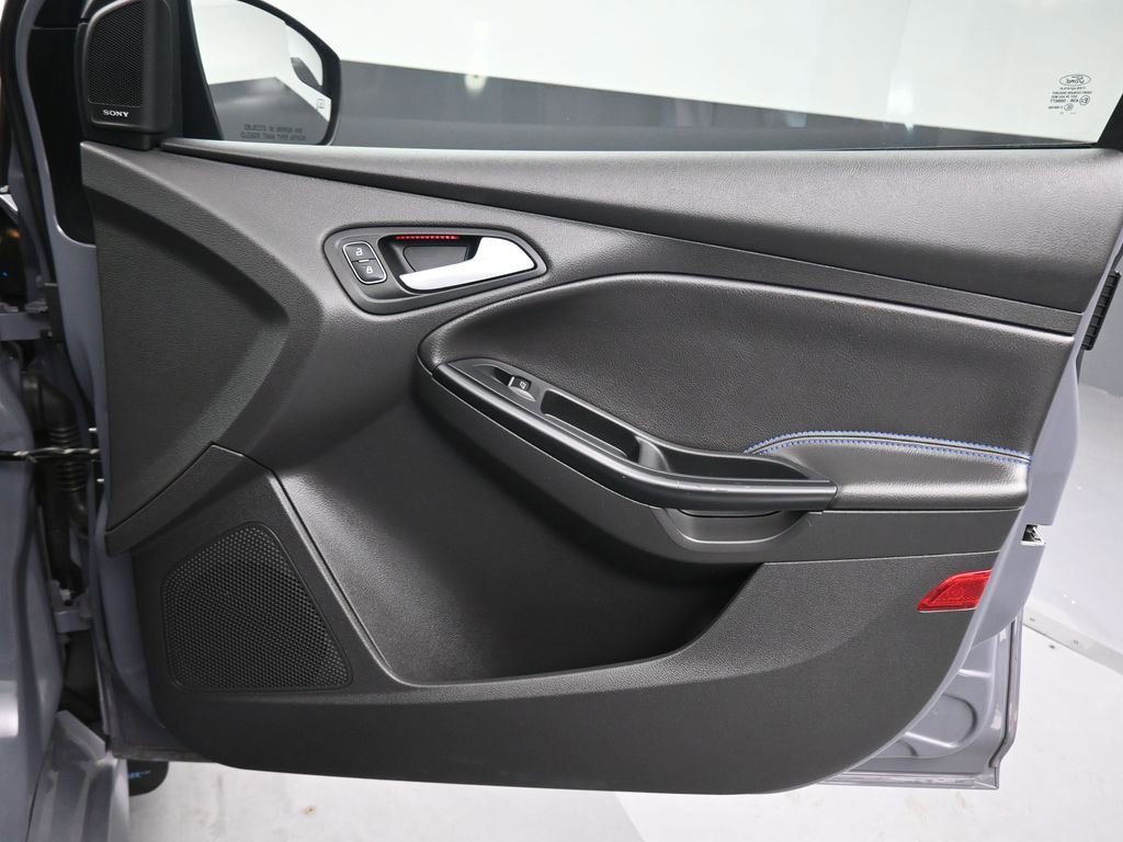 Used 2017 Ford Focus RS image 38
