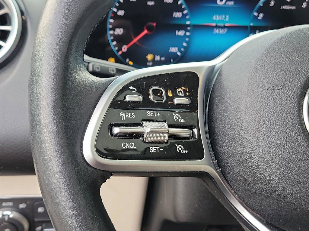 Used 2022 Mercedes-Benz GLB 250 image 28